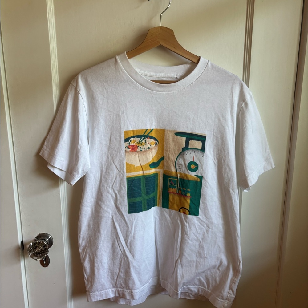 Uniqlo UT Vietnam Art T-Shirt